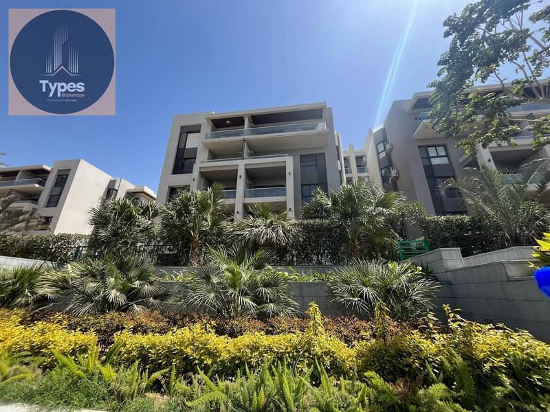 140 sqm apartment with garden for sale in New Cairo, immediate delivery, fully finished, 3 bedrooms, prime location near all services. Great value. - Więcej