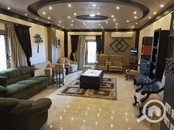 Furnished and air-conditioned duplex, ultra high-end finishing for rent in the Fifth Settlement in Al-Narges Villas. – pohled 2