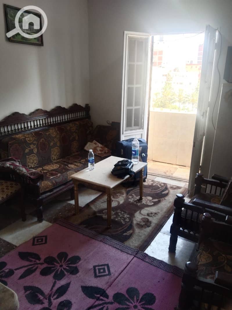 A luxurious apartment in the center of services at an unbeatable price, both for investment and residency. - Więcej