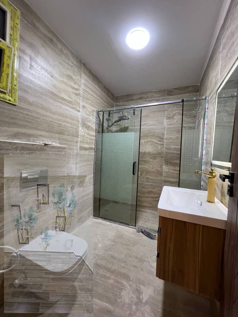 Ground floor apartment of 135 m² with a garden at the back in the Pyramids Gardens in the third gate. - Widok 6