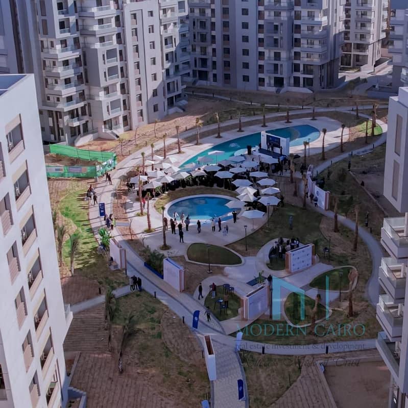 Twin House 277 sqm + 98 sqm Roof in Bleu Vert New Capital | 10% Down Payment & Installments Over 10 Years - Widok 4