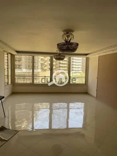 Apartment for sale in Darana Towers, Zahraa El Maadi, with a front view overlooking the garden. Area: 200 sq mConsists of 3 bedrooms, reception, kitche - Bild 5
