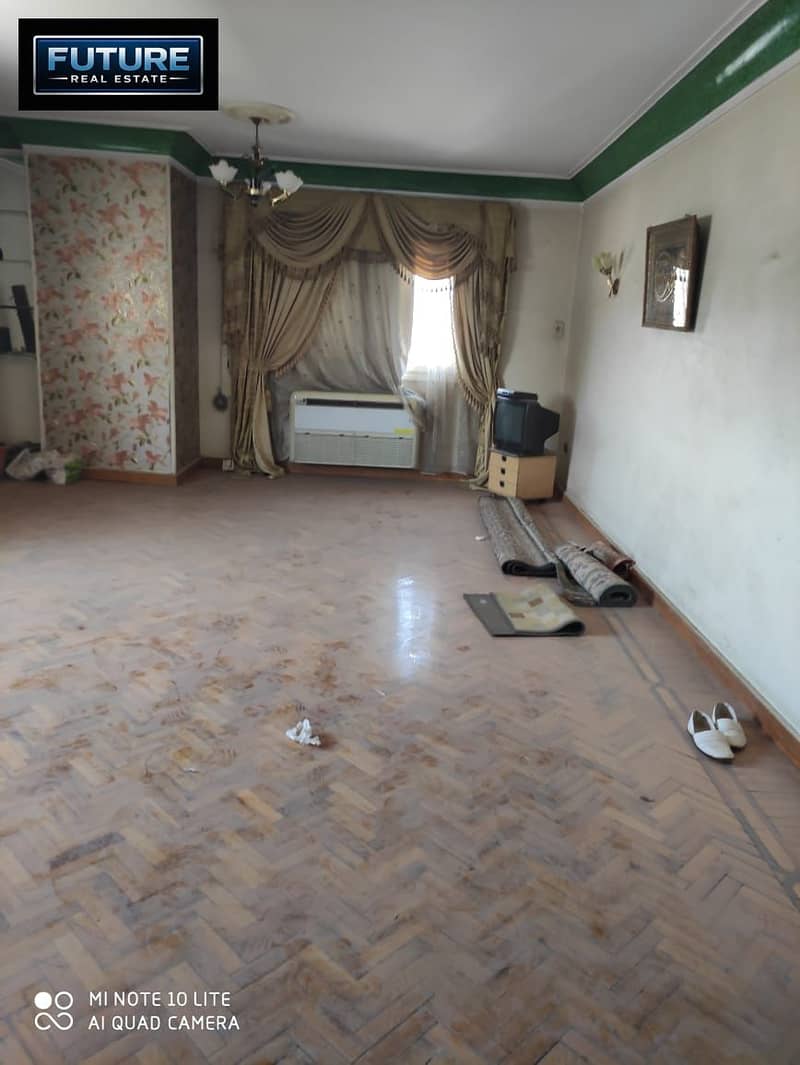 220 m apartment in Al-Abbassy Square, branches of Ahmed Orabi Street in Mohandessin – pohled 2
