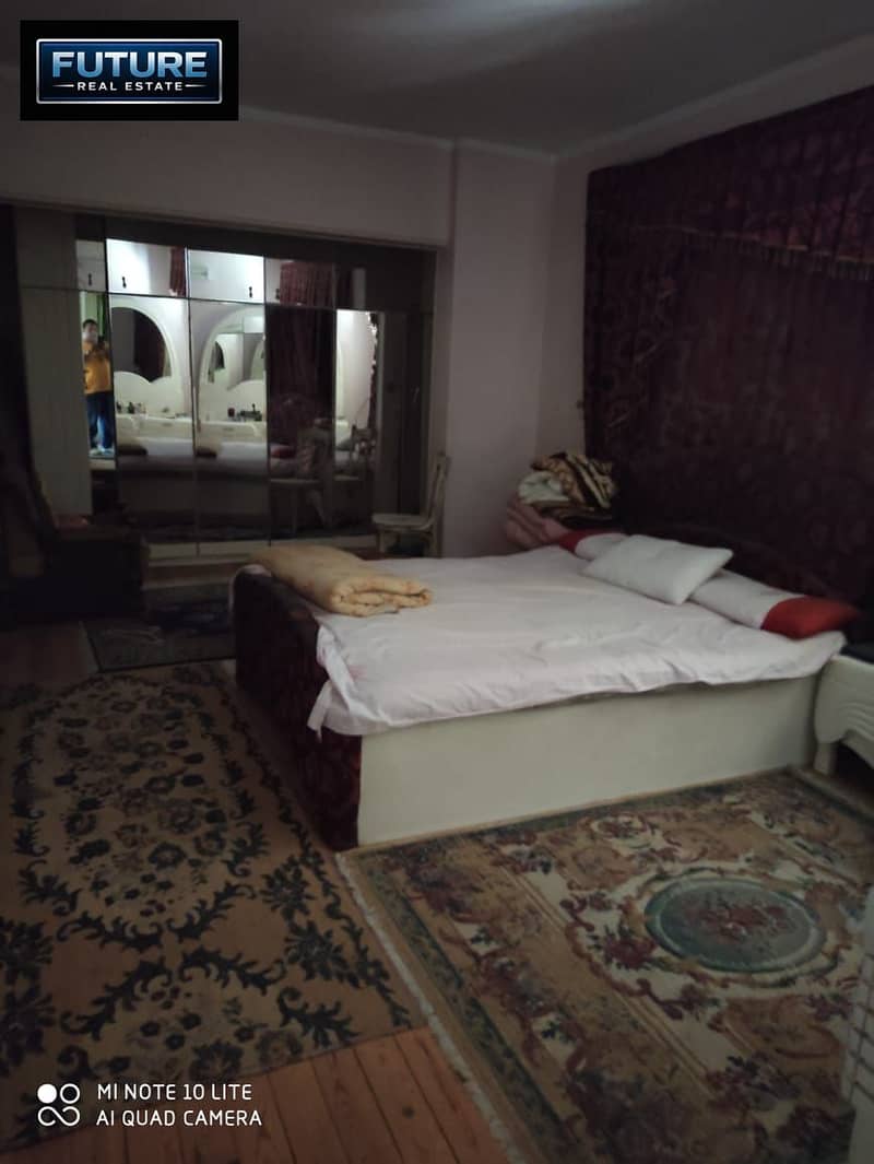 220 m apartment in Al-Abbassy Square, branches of Ahmed Orabi Street in Mohandessin – další