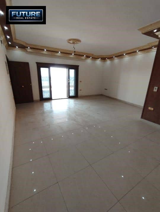 Apartment for sale 155m on the main 50th Street, Zahraa El Maadi, 10th floor, 3 rooms, 2 bathrooms, large reception area with two pieces, electricity and natural gas meter, and 2 elevators, close to all services +20 15 03622666 - Mehr