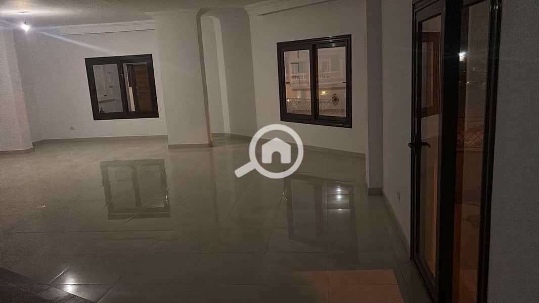 Apartment for rent with kitchen in East Academia in El Tagamoa - Vista 3