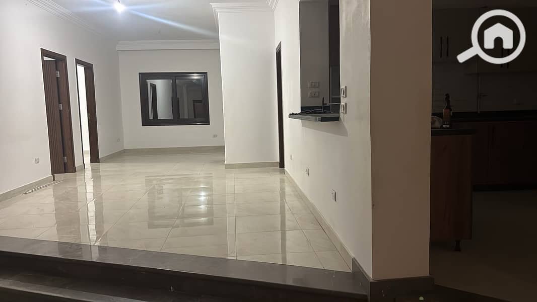 Apartment for rent with kitchen in East Academia in El Tagamoa - Vista 4
