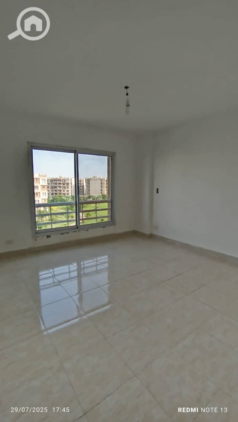 Apartment for sale in Madinaty B3 at a bargain price - Widok 4