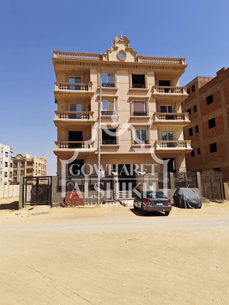 Duplex for sale -330m - semi finished- 3 bedrooms- ready to move - 6th October- boulevard district-in a prime location - Ansicht 4