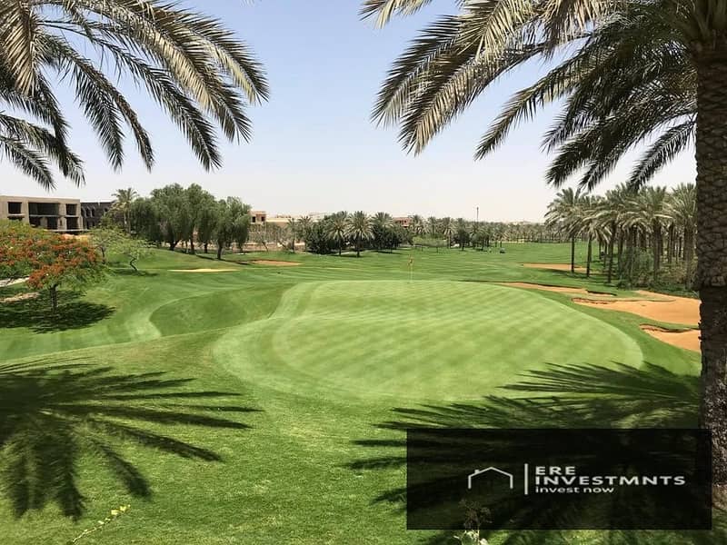 A 1000m² detached villa for sale in Katameya Dunes, New Cairo. Ready for viewing and immediate occupancy at the lowest price for its size. - Aanzicht 3