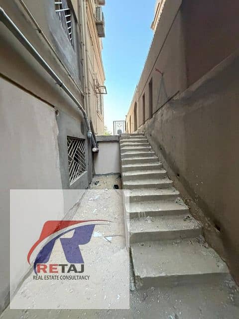 Duplex for sale in Al Banafseg 12 – First Settlement | 320 sq m | Ground and first floors with garden | Excellent opportunity - Więcej