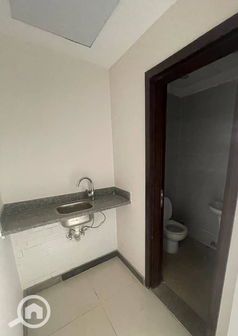 Clinic for Rent 70m In Trivium Mall, Zayed Sheikh Zayed - Widok 5
