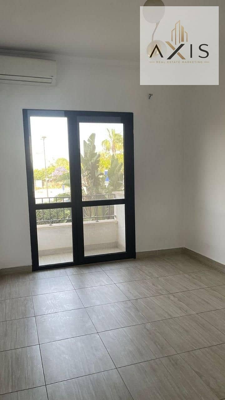 Luxury First-Use Apartment with all Appliances for rent at an amazing price, 150 square meters, in Beverly Hills The Westown compound el sheikh zayed - Widok 4