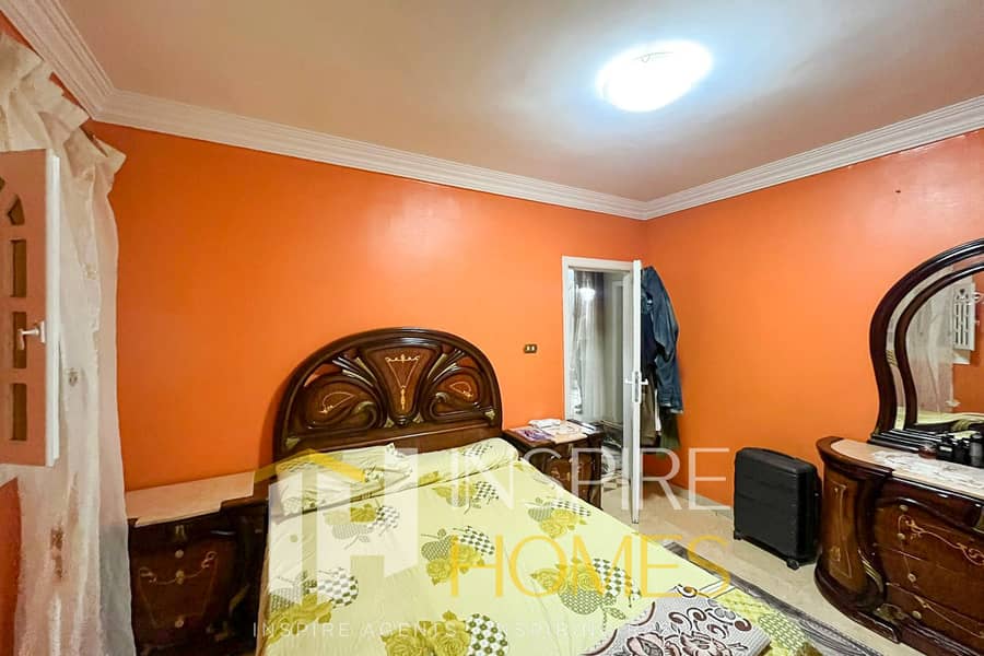 Licensed Apartment in Prime 11th District Location - Widok 4