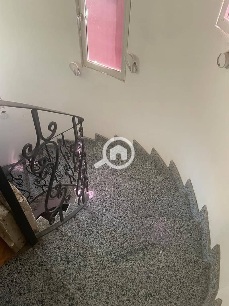Duplex for Sale in the Fourth District – First Neighborhood A great opportunity to own a super lux finished duplex in a prime corner location, offeri – pohled 4