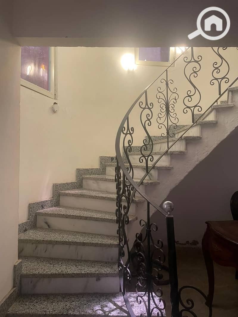 Duplex for Sale in the Fourth District – First Neighborhood A great opportunity to own a super lux finished duplex in a prime corner location, offeri – pohled 5