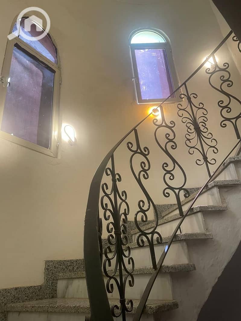 Duplex for Sale in the Fourth District – First Neighborhood A great opportunity to own a super lux finished duplex in a prime corner location, offeri – pohled 6
