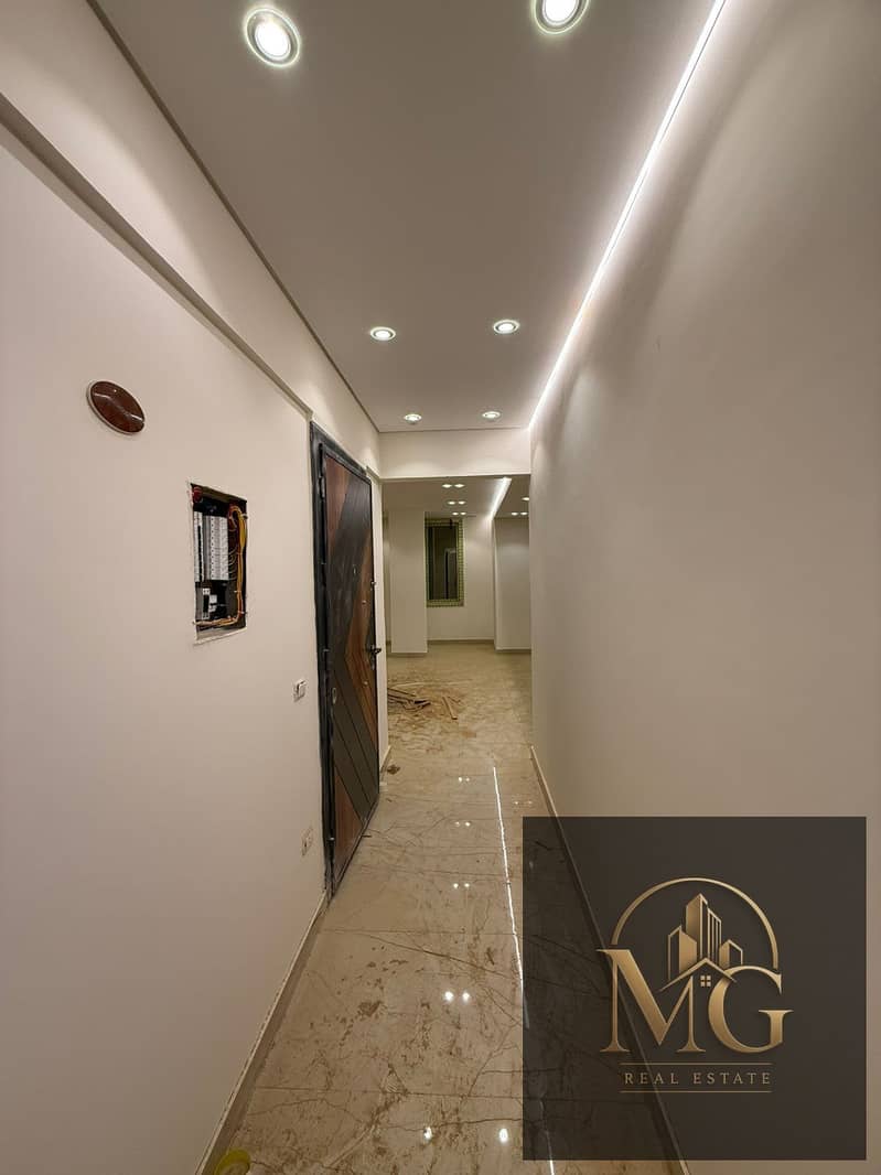 Apartment for sale in Gardeniya Heights 3 – Fifth Settlement. A unique opportunity to own a ready-to-move-in apartment with super luxe finishing. Location: Gardeniya Heights 3. Area: 190 square meters. – pohled 5