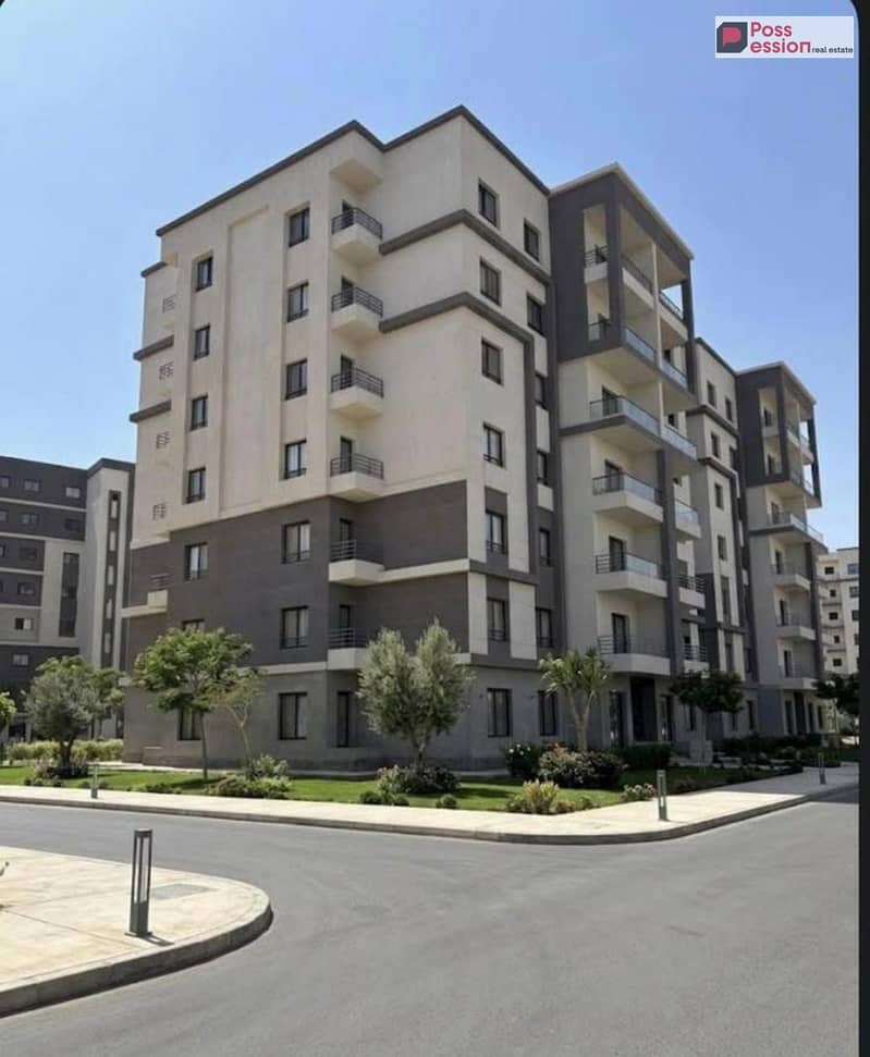 fully finished 3bedroom apartment for sale with immediate delivery, in a compound on Suez Road, opposite of Madinaty and sarai - Ansicht 2