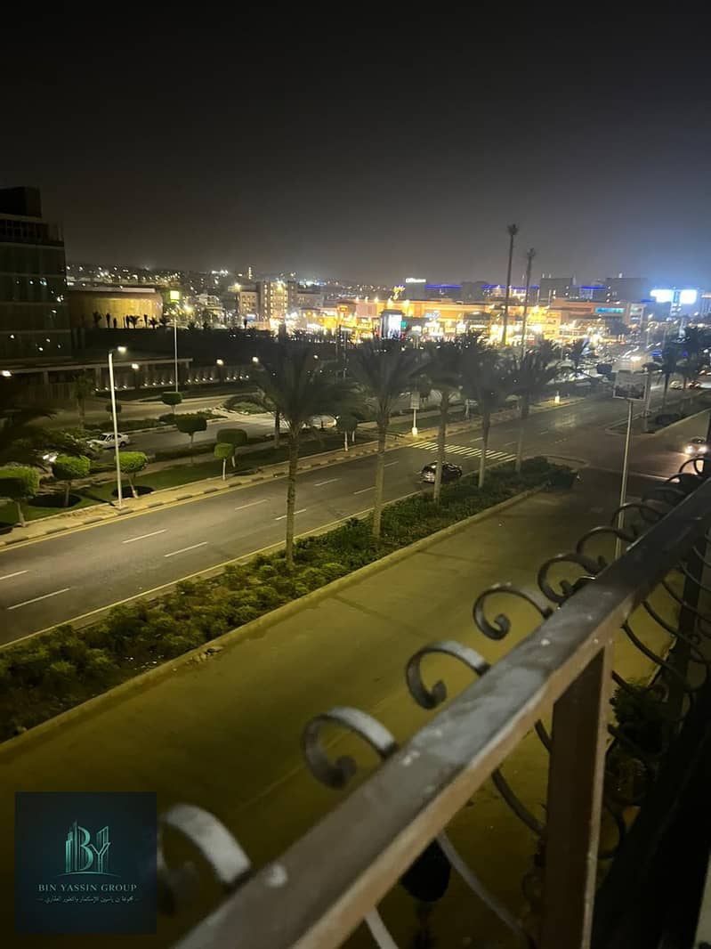 Apartment for rent in Sheikh Zayed, First District, in front of Americana Plaza and Capital Business Park and my minutes Hyper One - Mehr