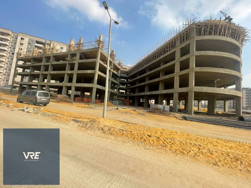 Fully Finished Administrative Office 55 sqm for Sale in V Mall Zahraa El Maadi - Więcej