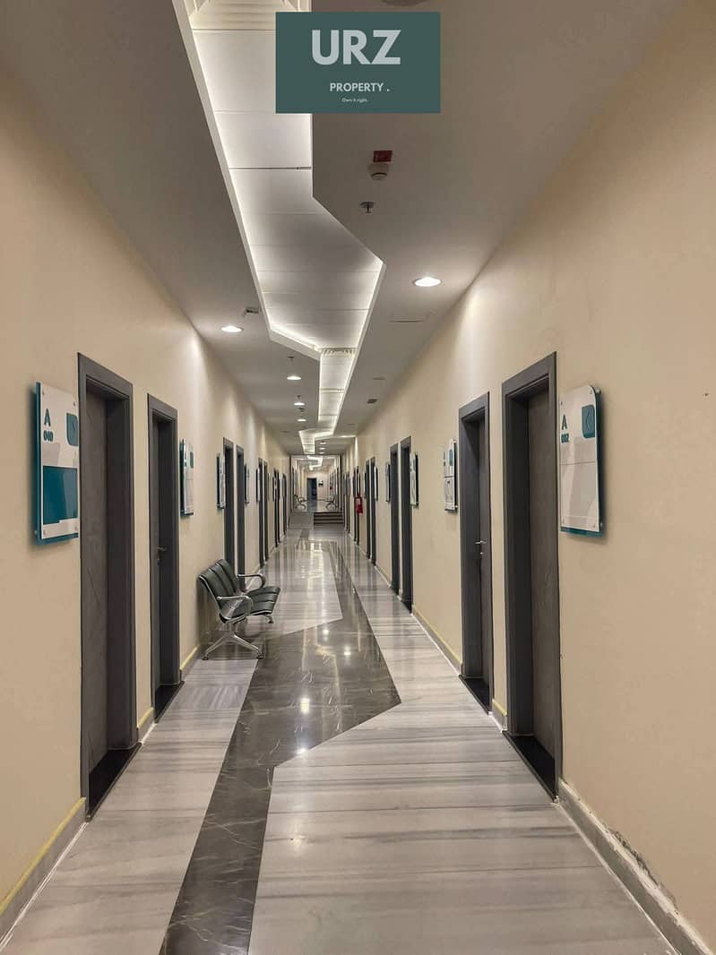 Ready to view clinic in DeJoya New Capital 10year installments near Tycoon Tower, MU23 Pyramids Mall Financial District - Ansicht 4