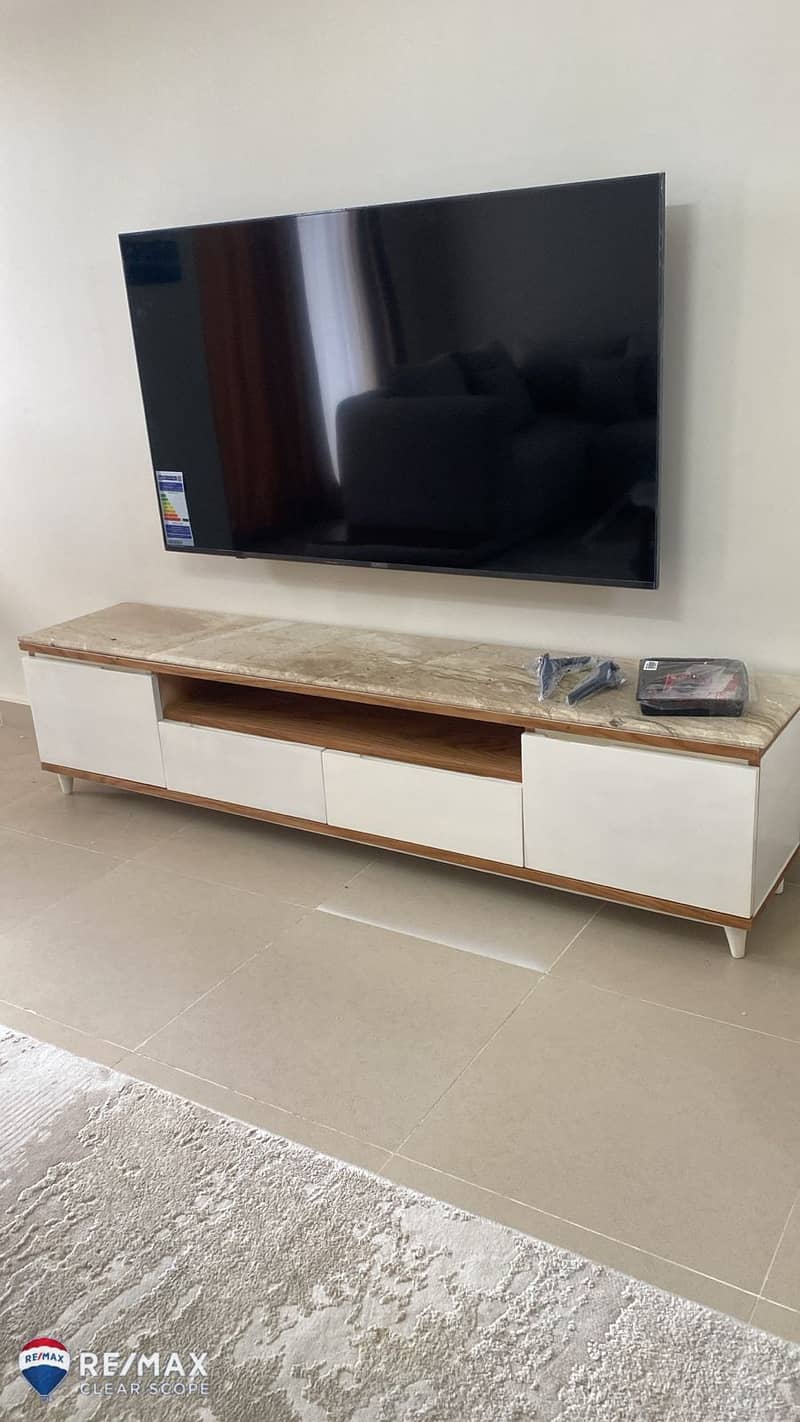furnished townhouse for rent with fully finished and best price - Więcej