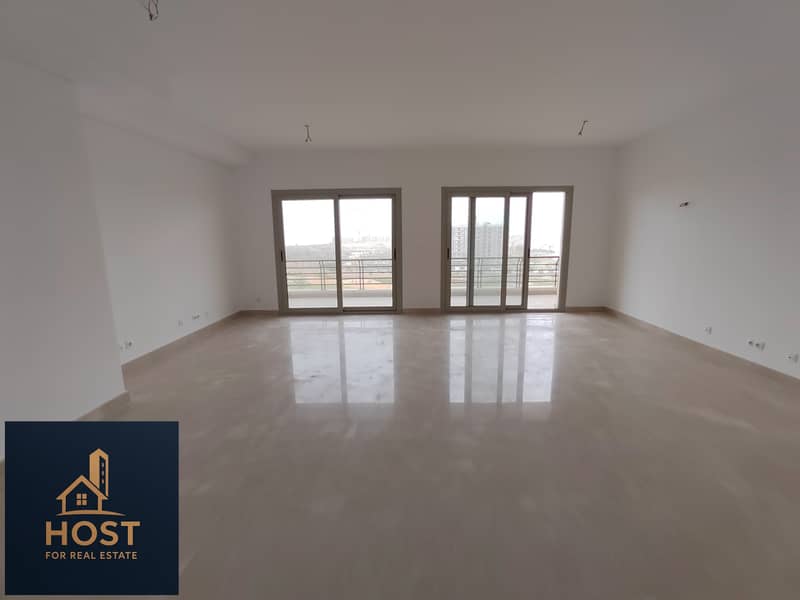 Apartment for Rent in Uptown Cairo fourteen 260 SQM Apartment Second Floor Full Golf Course Open View 3 Spacious Bedrooms 3 Bathrooms – pohled 2