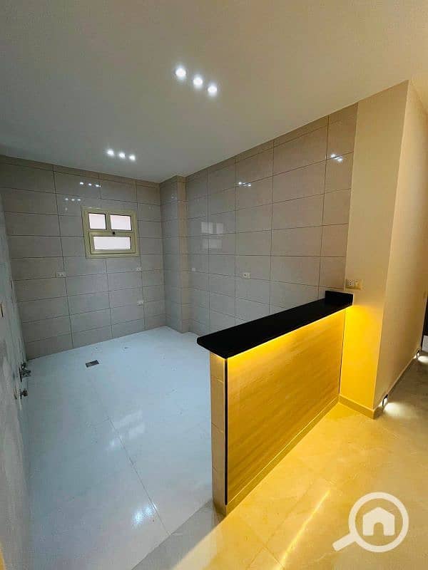 9 9676d43d-ae50-488b-add6-9ddb00798224. jpg