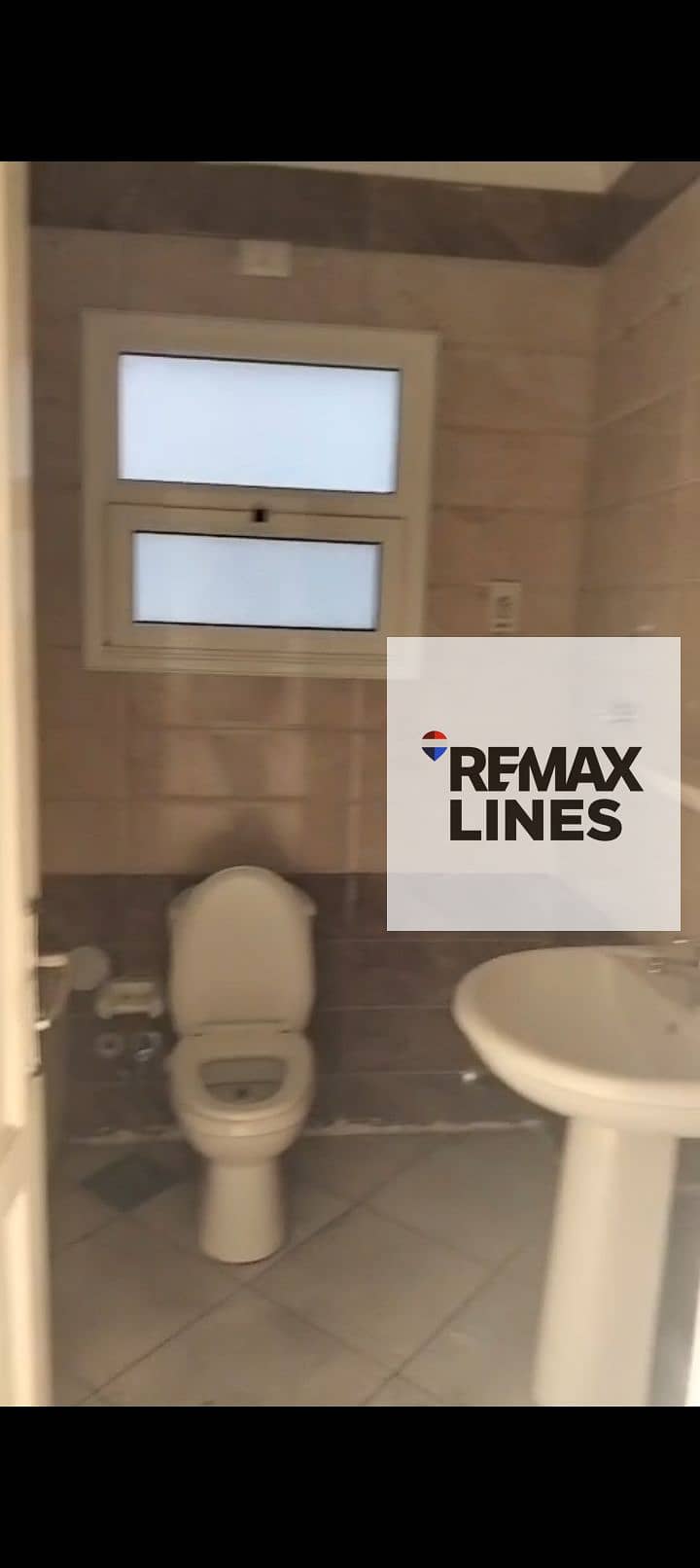 9 1000415317. png