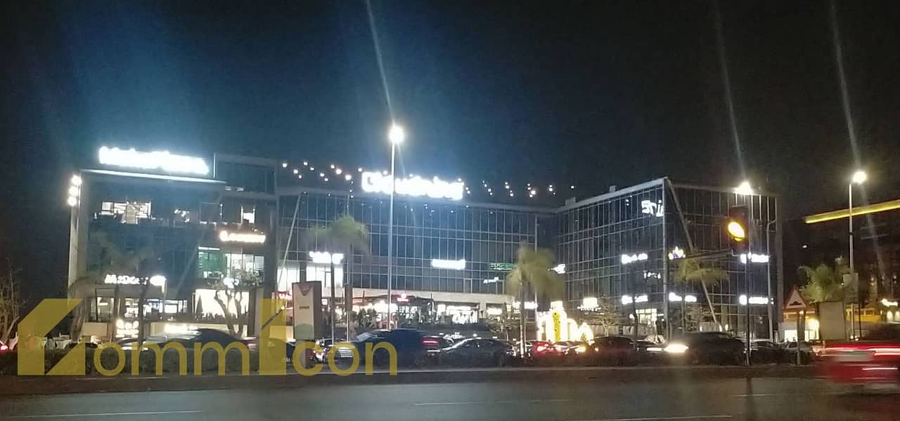 Shop for rent in Fifth Settlement, directly on Mohamed Naguib Axis, in Cloud Nine Mall - Widok 4