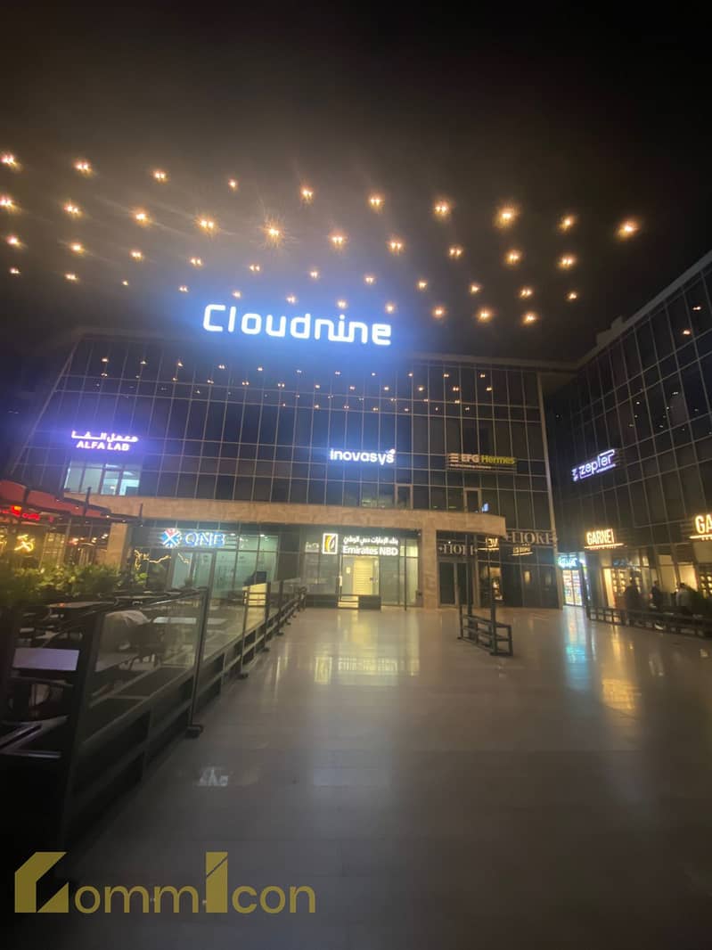 Shop for rent in Fifth Settlement, directly on Mohamed Naguib Axis, in Cloud Nine Mall - Widok 5