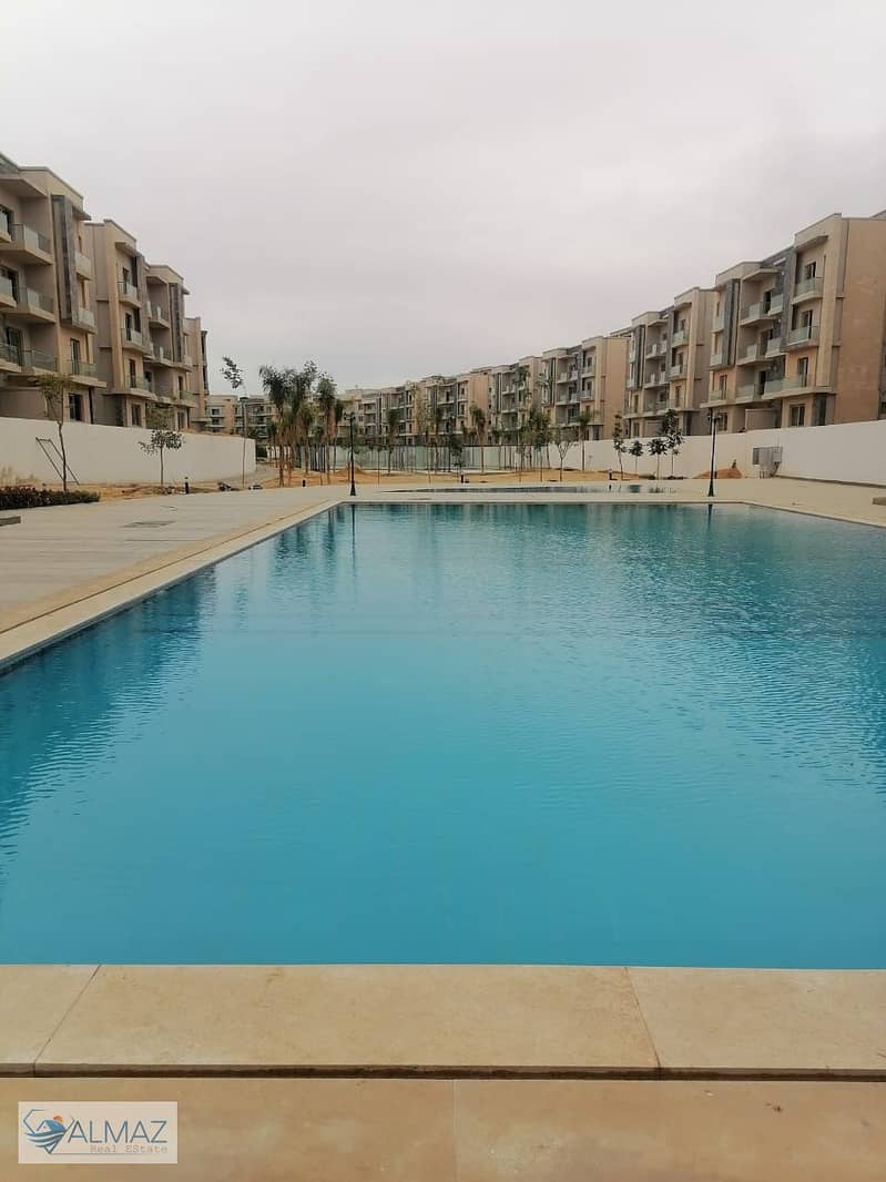 Furnished, super-lux finished apartment, 128 sq m, for rent in Galleria Moon Valley Compound in New Cairo, near major roads and landmarks. - Widok 2