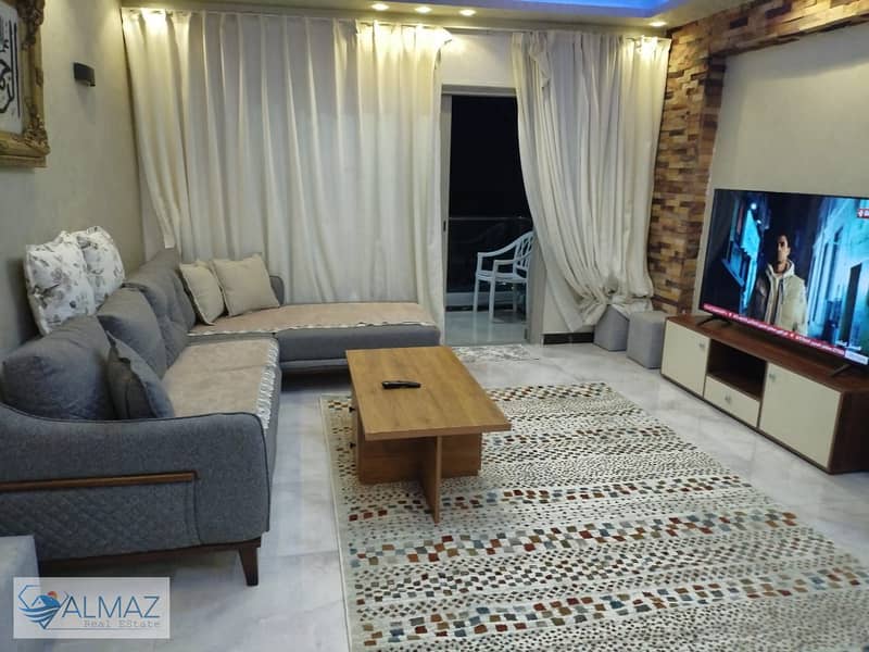 Furnished, super-lux finished apartment, 128 sq m, for rent in Galleria Moon Valley Compound in New Cairo, near major roads and landmarks. - Widok 3