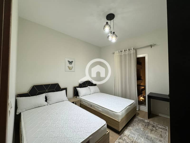 6 6. jpeg