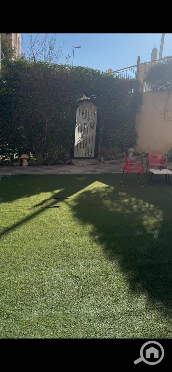 Ground-floor apartment with a garden in the Al-Masrawiya Compound, located on South 90th Street near Concord Plaza (prime location). It features 3 bedrooms, 2 bathrooms (including a German-made Sarjmin Jacuzzi), and a 150-square-meter garden. The sale inc - Visning 4