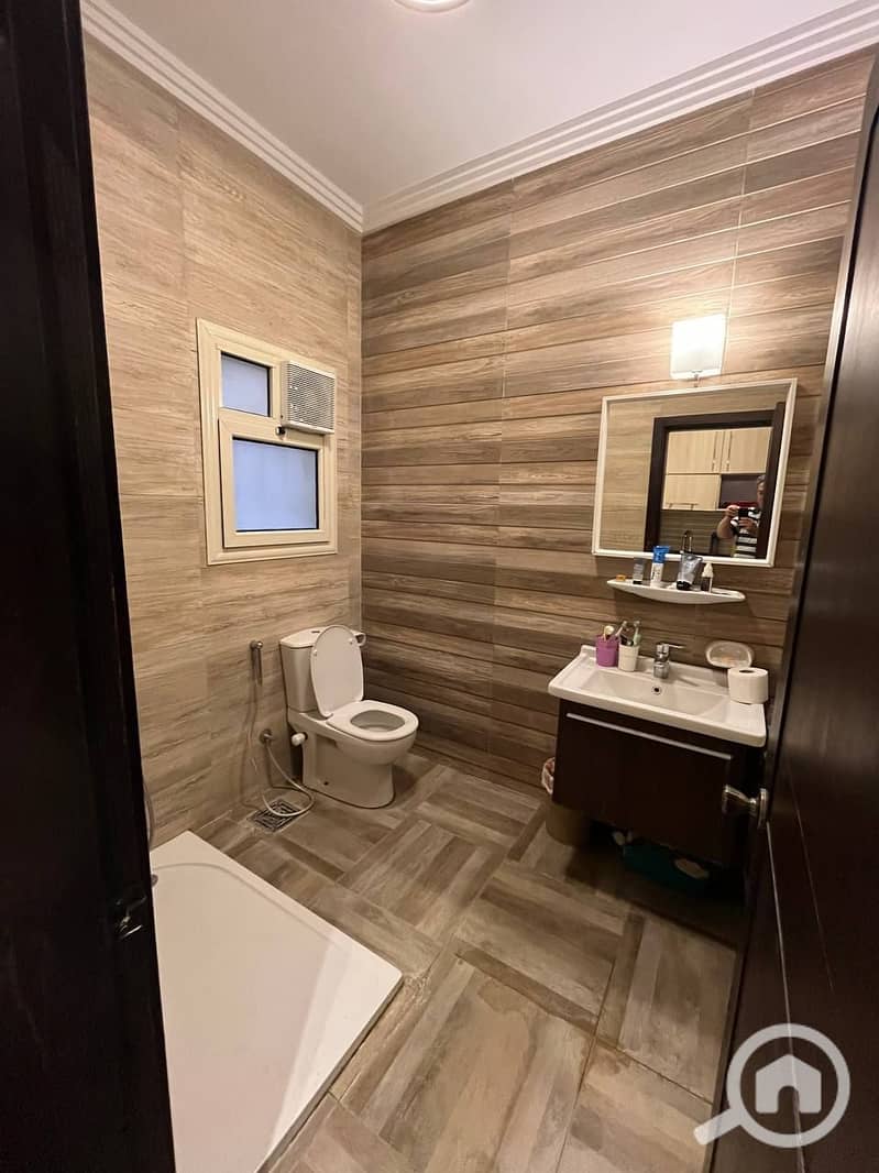 For sale town House 220m prime location - Widok 4