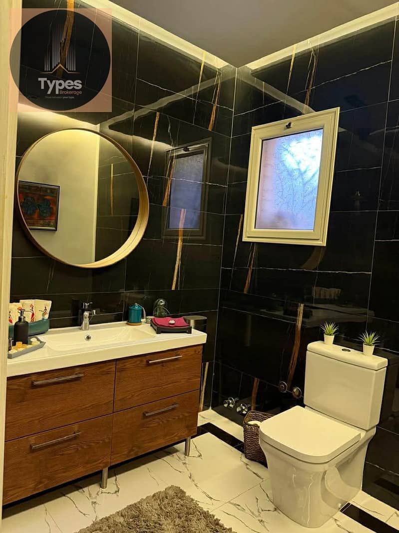 Twin house for sale in Greens Compound, Sheikh Zayed; ultra-super-lux finishing, featuring a distinctive view overlooking the landscape. - Ansicht 5