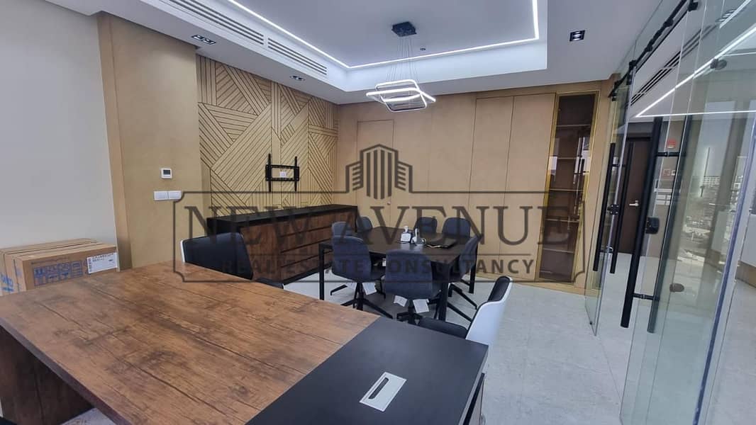 Office Furnished in Cairo Festival City Fully Finished Ready to Move For Rent CFC - Widok 5
