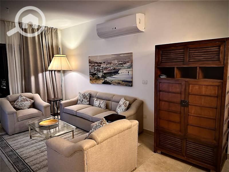 apartment for rent in fifth square al marasem , fifth settlement , new cairo - Widok 4