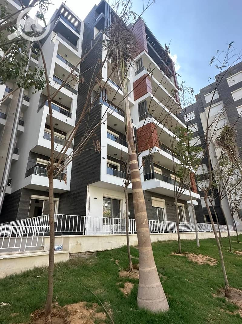 A studio in the capital with immediate receipt in a high-end compound, surrounded by a wall with the embassy district, fully finished with air conditioning and kitchen, overlooking lakes and landscaping with a payment plan of 10 years. - Ansicht 2