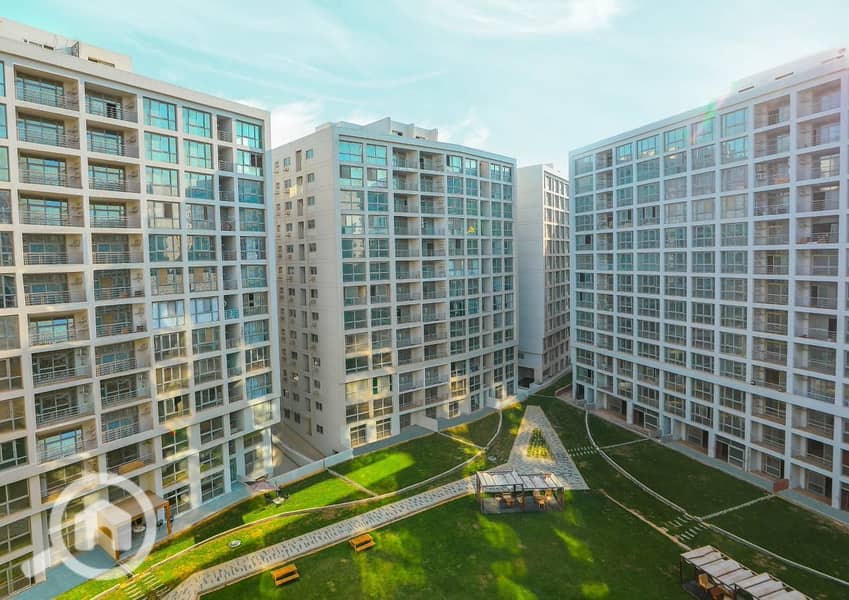 Apartment for sale in Compound One Katameya, 152 m, semi-finished, landscape view. - Vista 2