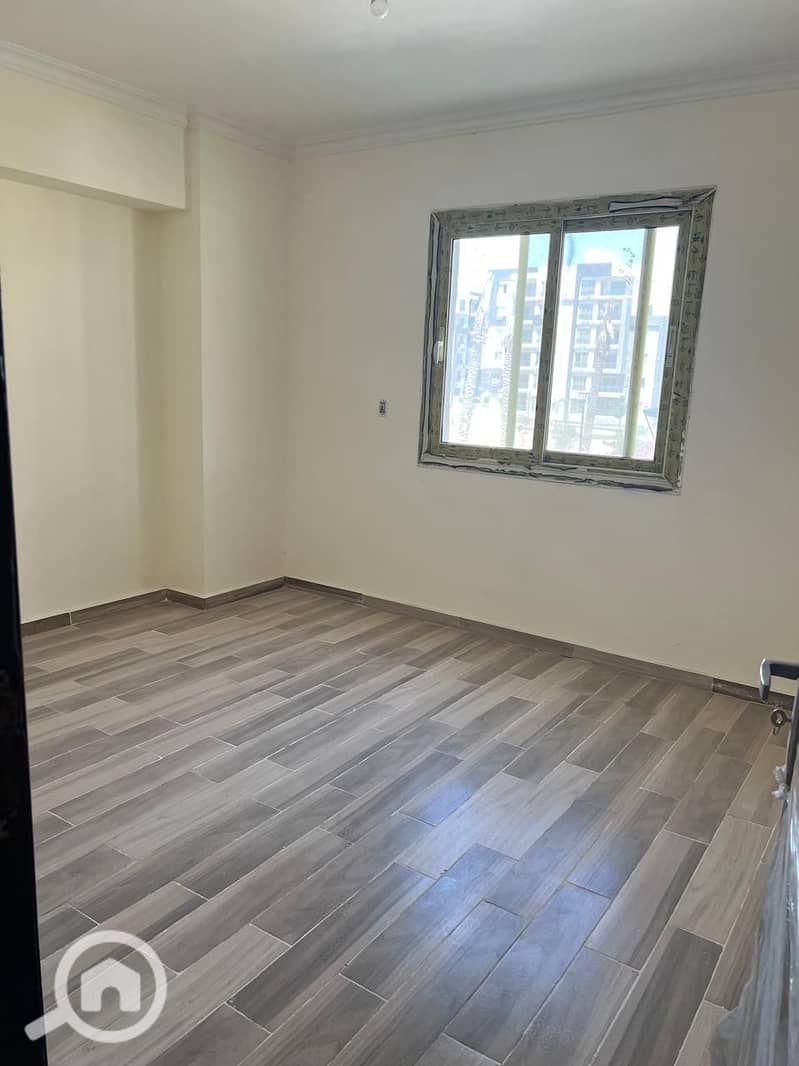 140 sqm apartment for sale at an incredible price of EGP 3,050,000 in Janna October, on Gamal Abdel Nasser Axis, 6th of October City. - Ansicht 5
