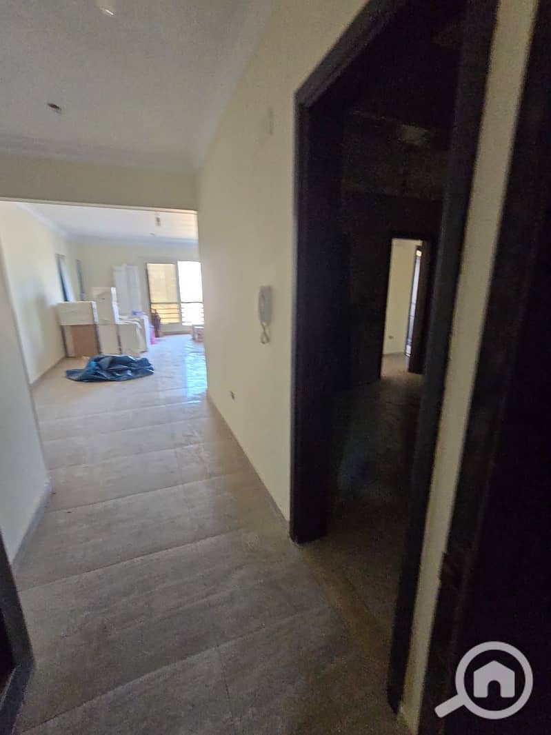 140 sqm apartment for sale at an incredible price of EGP 3,050,000 in Janna October, on Gamal Abdel Nasser Axis, 6th of October City. - Ansicht 6