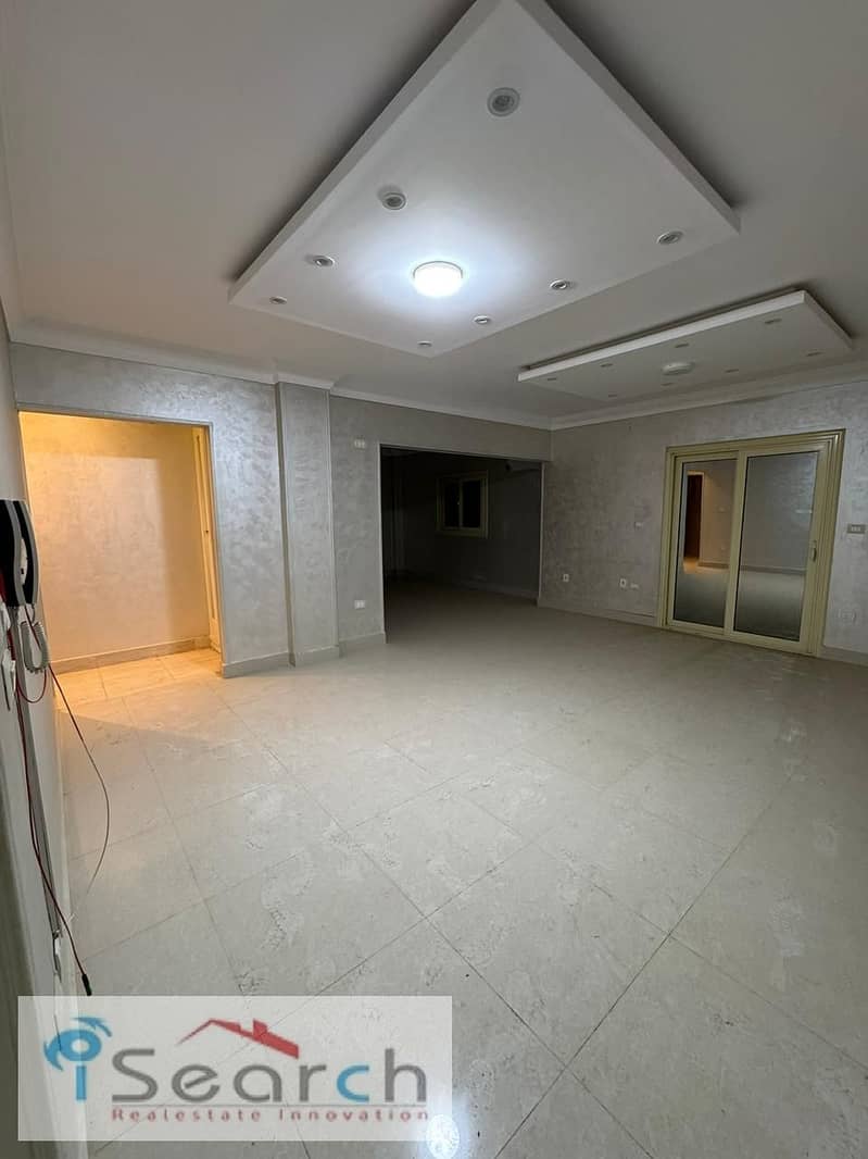 135m apartment with kitchen -instant delivery - fully finished - super lux - for sale in ashrafya Compound - Fifth Settlement - New Cairo - Widok 2
