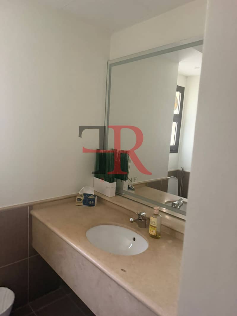 Apartment for rent semi furnished with kitchen & ACS in mivida golden square - Więcej