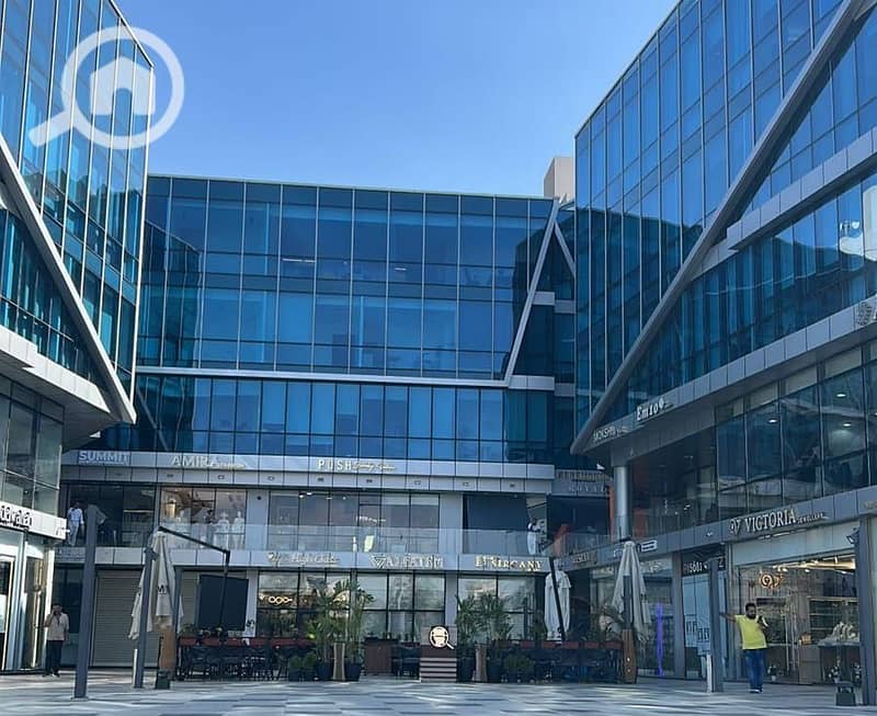 Ready to Move, Finished Shop with AC in Ritzy Mall, behind Saoudi Market - Widok 5