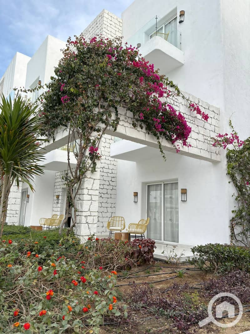 Fully Finished chalet with AC's & Kitchen with prime view 1st row lagoon in Azha Ras El Hekma - Bild 2