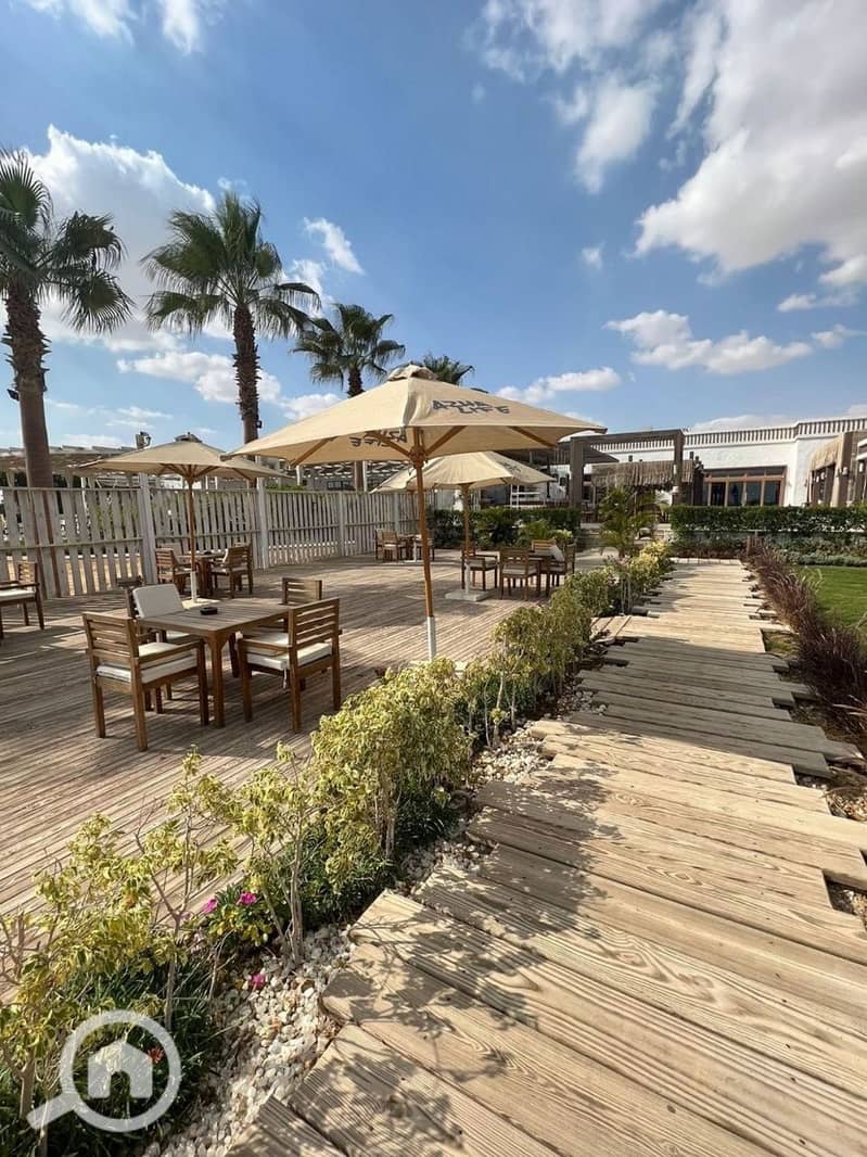 Fully Finished chalet with AC's & Kitchen with prime view 1st row lagoon in Azha Ras El Hekma - Bild 6