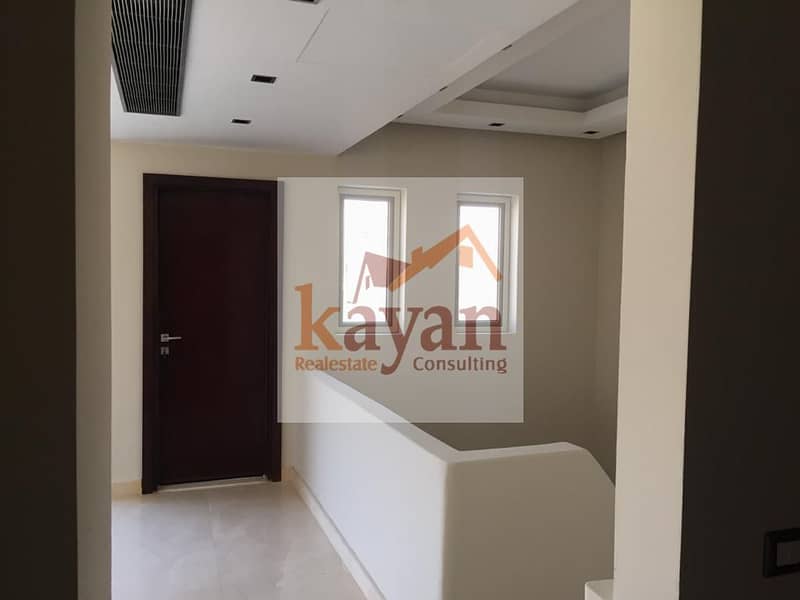 Luxury twin house for rent in El Patio 2, featuring A/C, a kitchen, and a private swimming pool. - Mehr